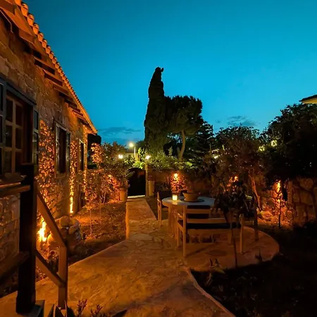 Mondovilla A Charming In Ancient Near The Theatre Just 60 Meters From The ヴィラ *