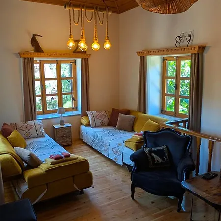 Mondovilla A Charming In Ancient Near The Theatre Just 60 Meters From The Sidé